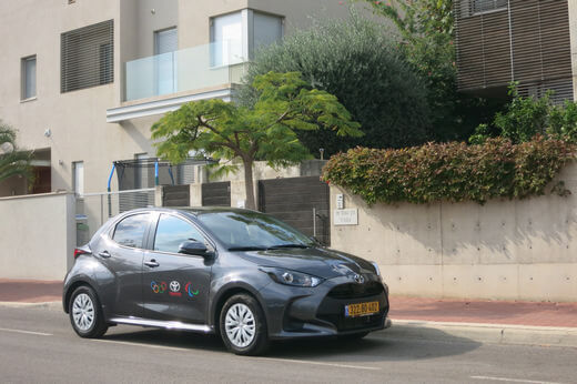 טויוטה יאריס בנזין